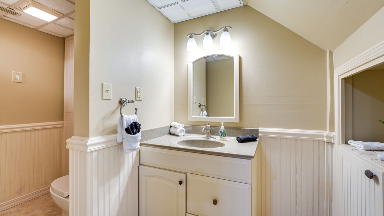 Photo of Bathroom in Eagle Rock