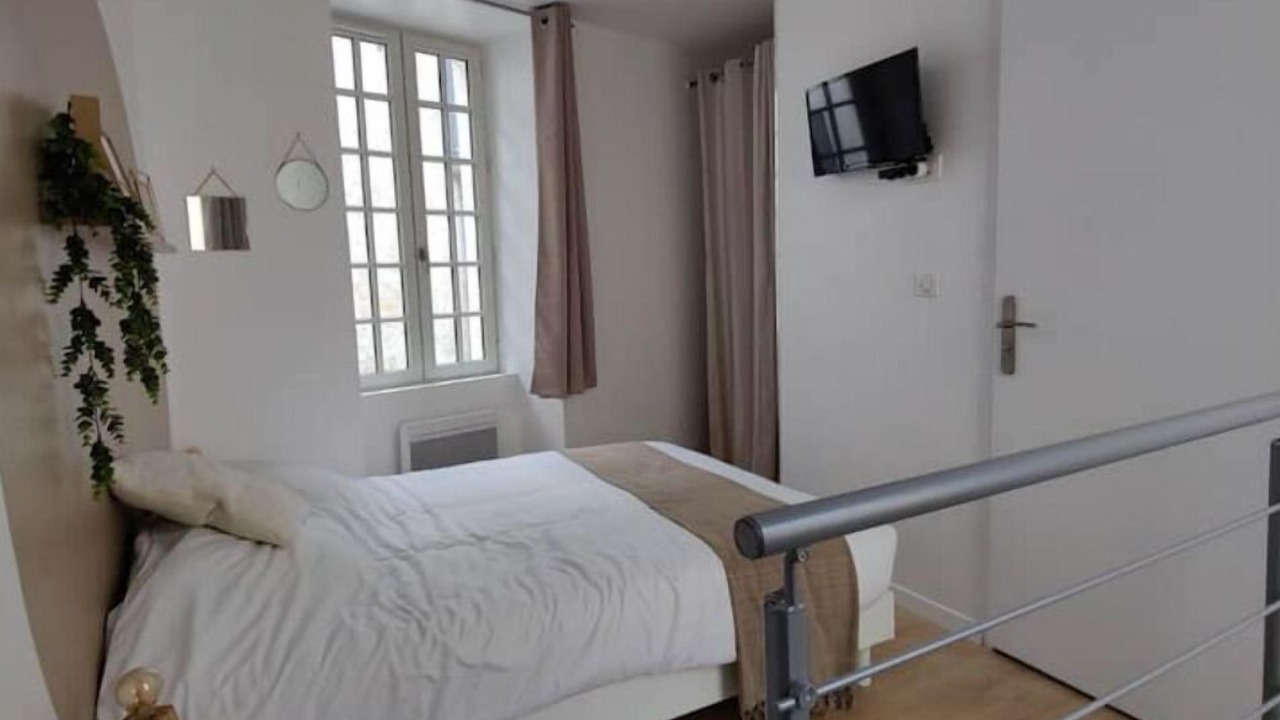 Photo of Bedroom in Saint-Jean-d'Angely