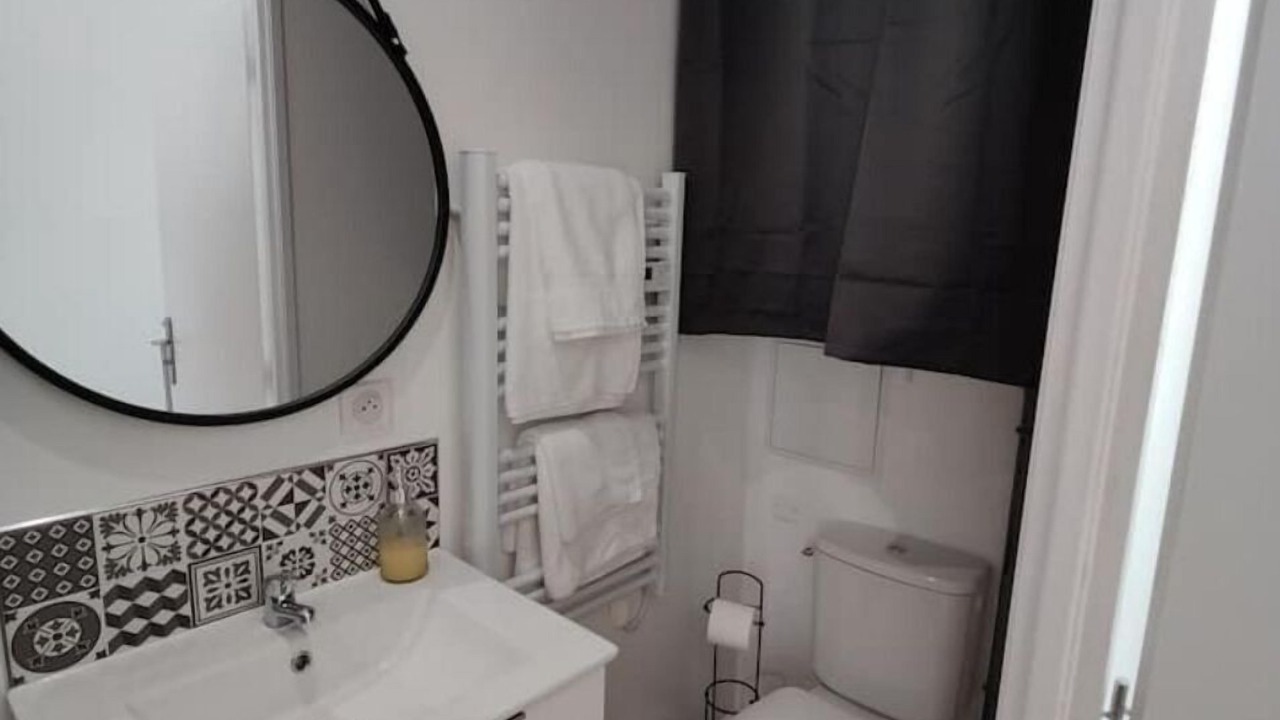 Photo of Bathroom in Saint-Jean-d'Angely