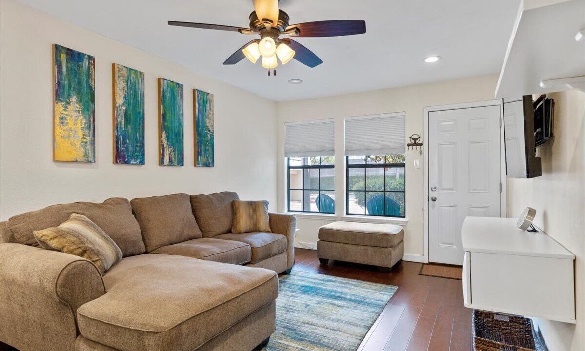 Photo of Livingroom in South Congress