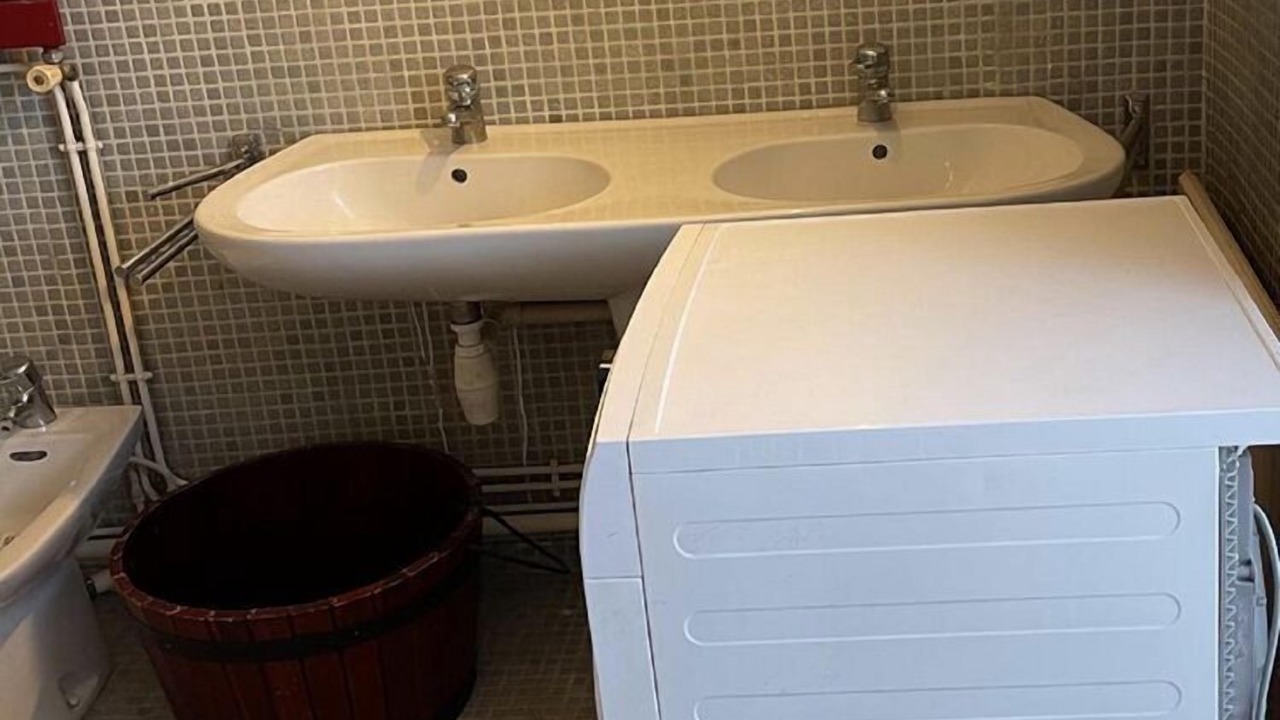 Photo of Bathroom in Arsenal