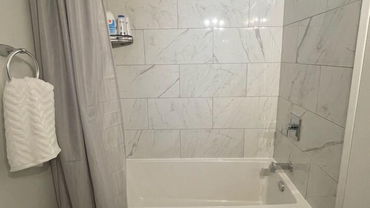 Photo of Bathroom in East Kildonan
