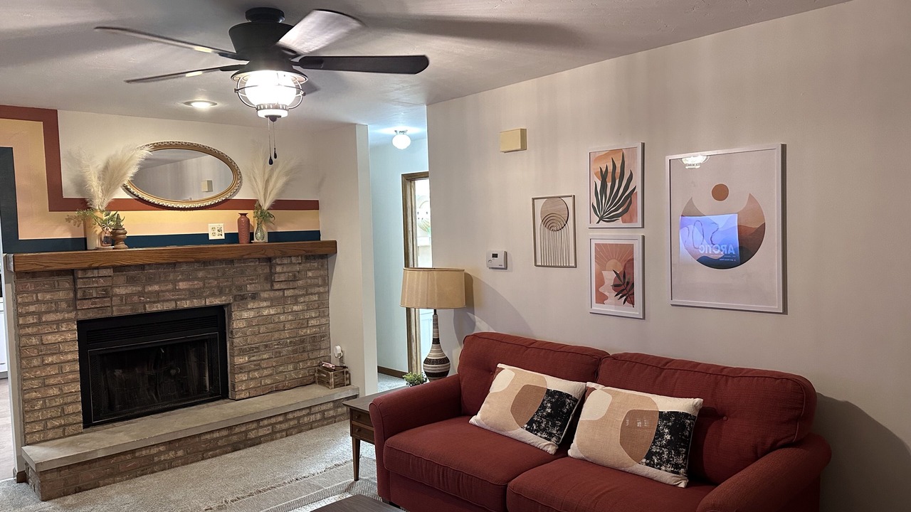 Photo of Livingroom in Penfield