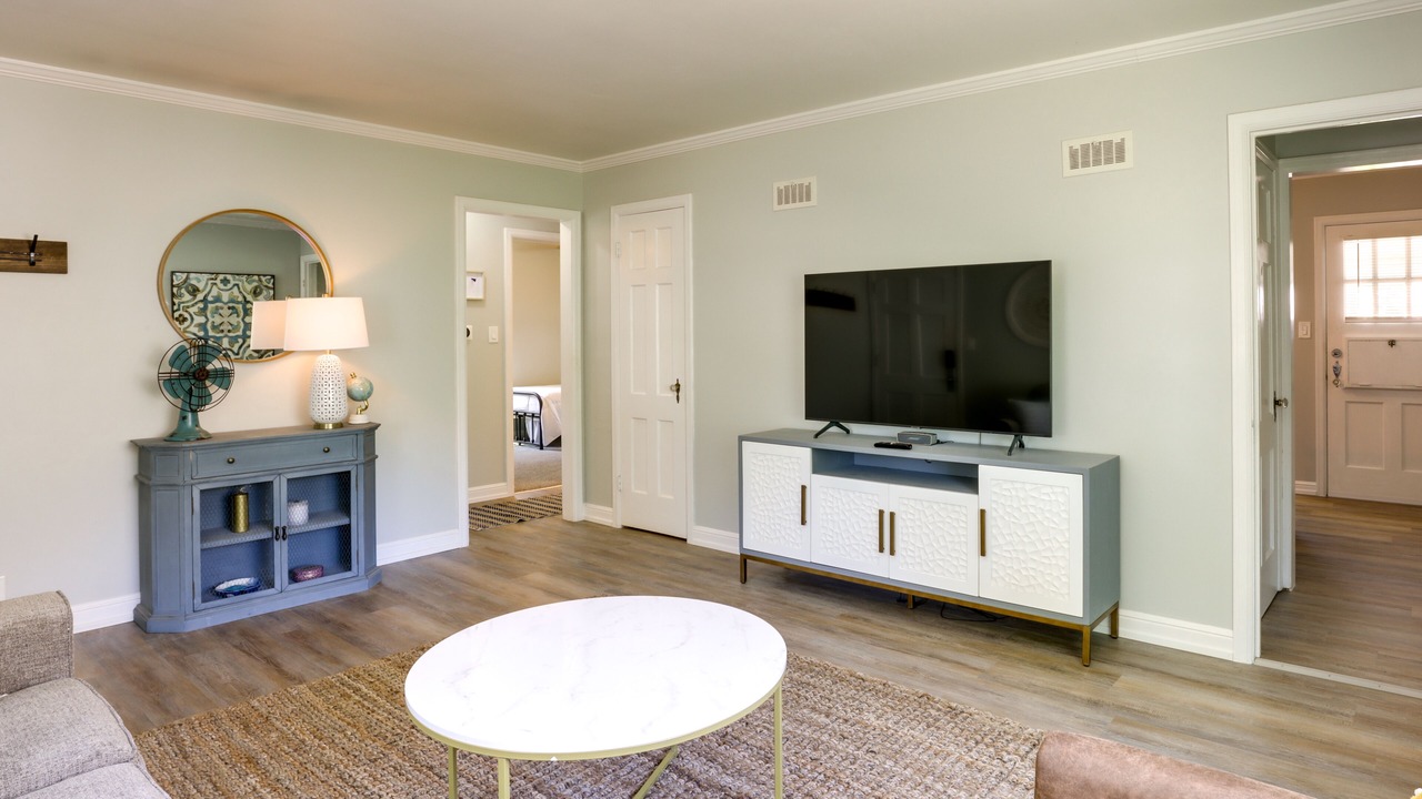 Photo of Livingroom in Milwaukee