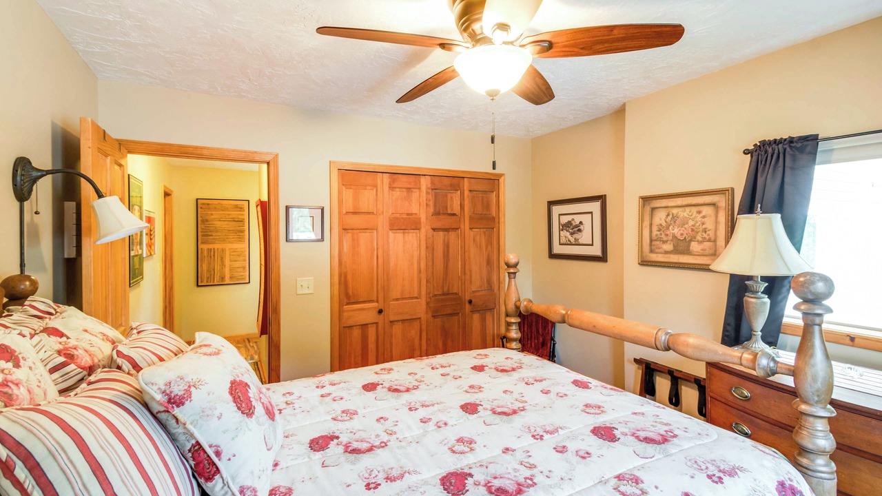 Photo of Bedroom in Elwood
