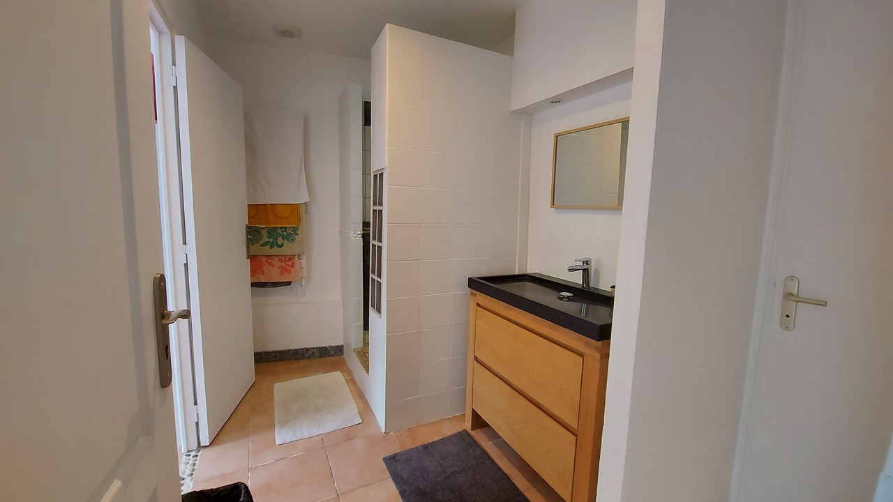 Photo of Bathroom in La Seyne-sur-Mer