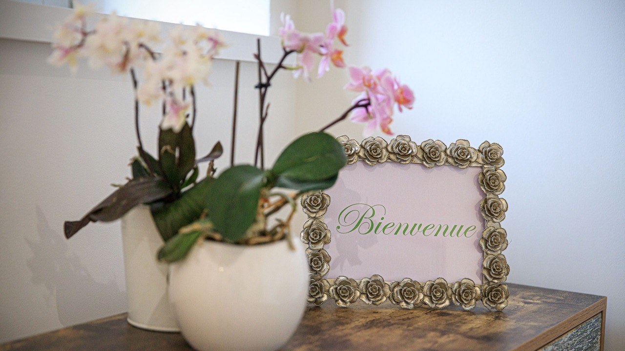 Photo of Others in Boz