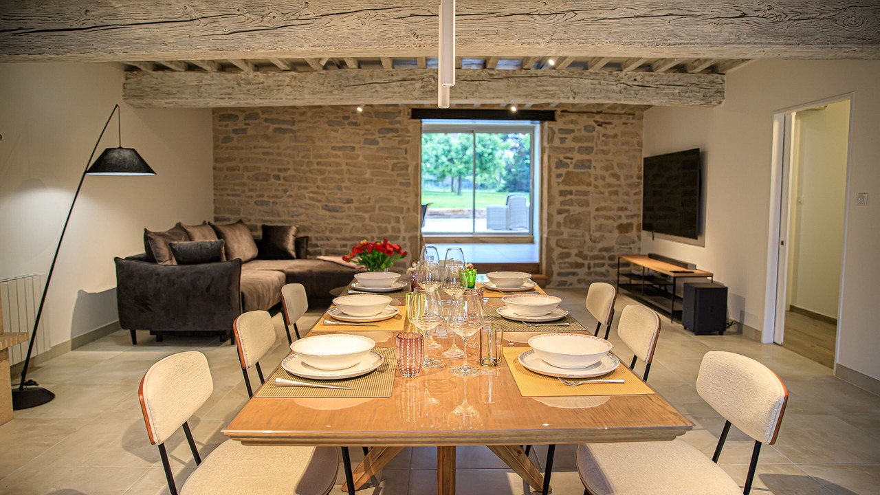 Photo of Others in Boz