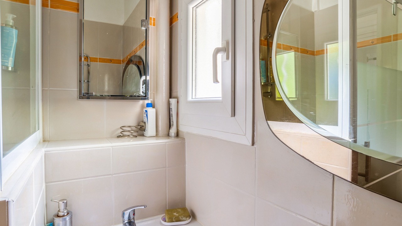 Photo of Bathroom in Le Mourillon