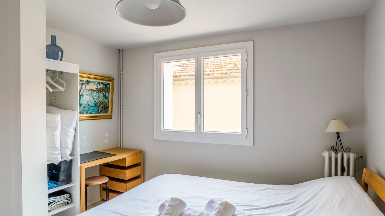 Photo of Bedroom in Le Mourillon
