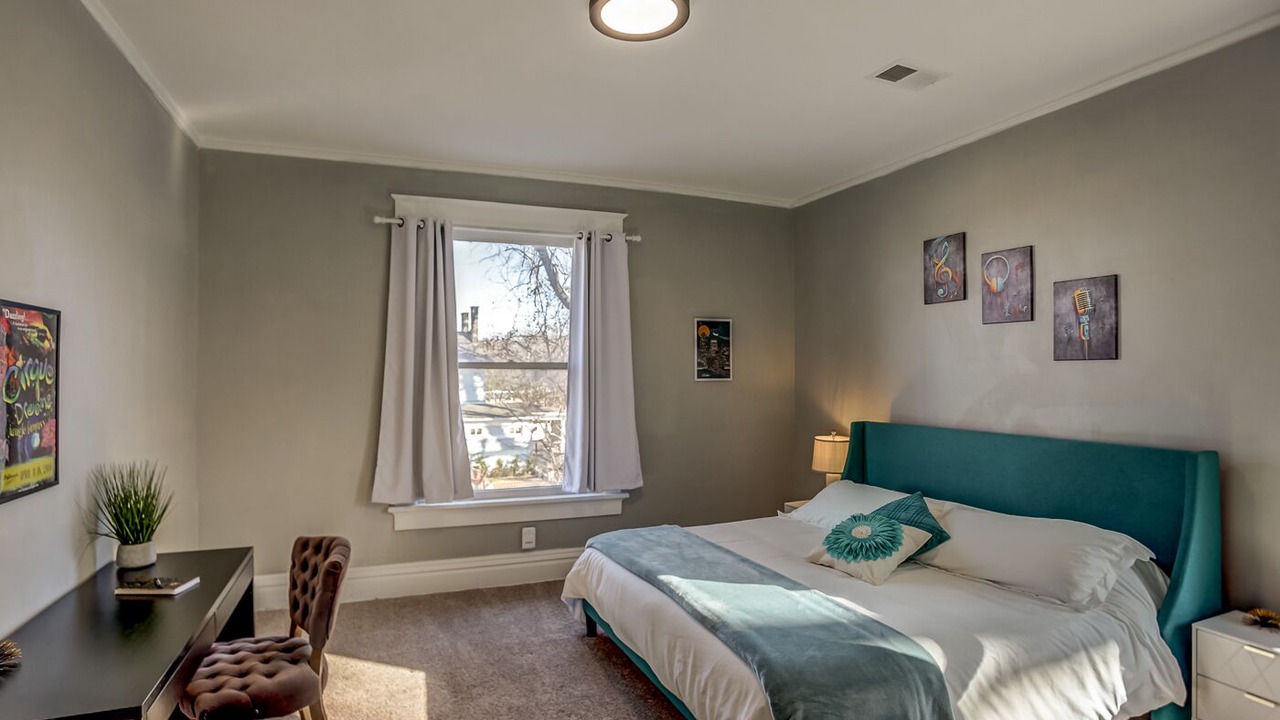 Photo of Bedroom in Medical District