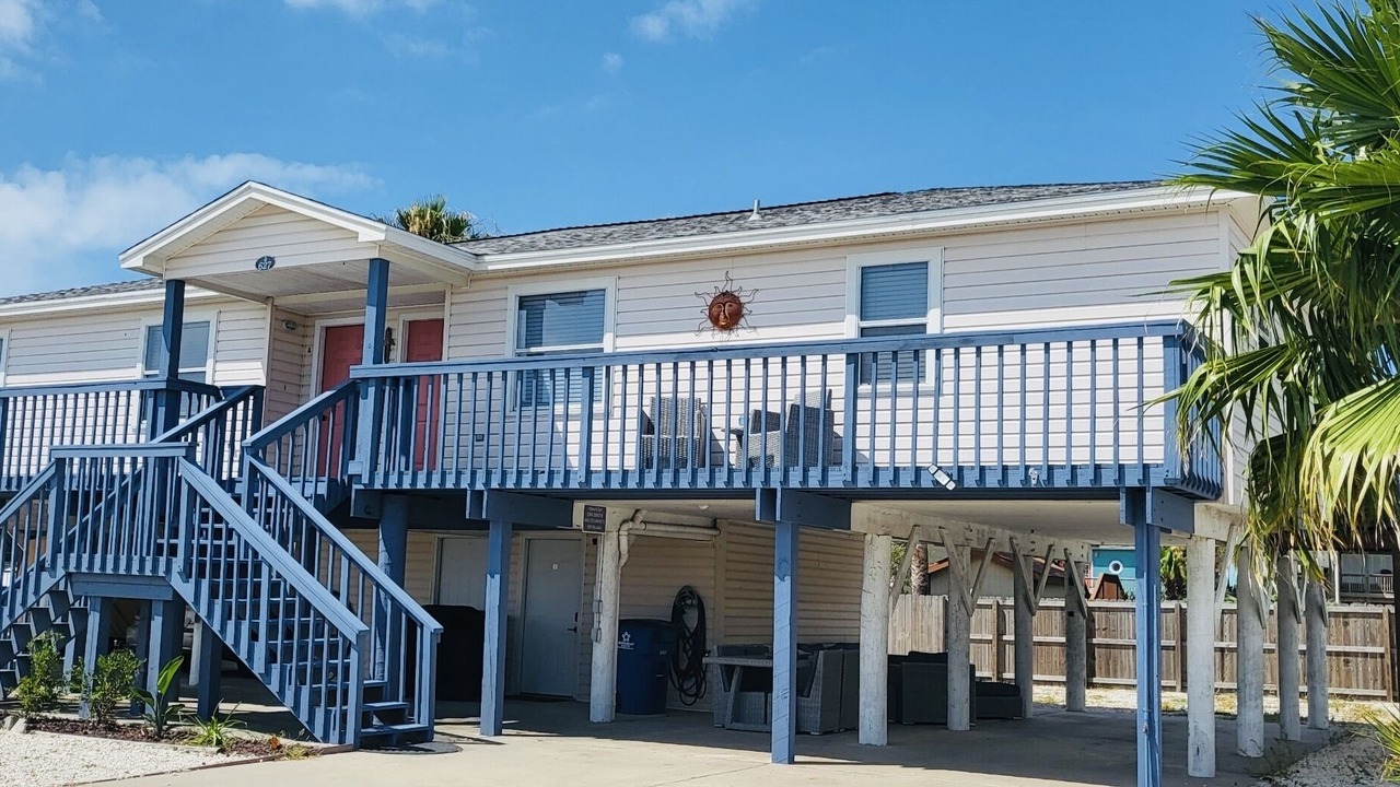 Photo of Outdoor in Leeward Sands