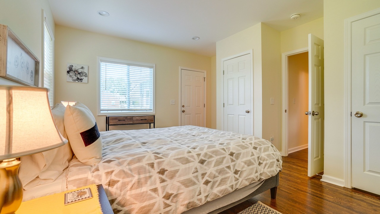 Photo of Bedroom in Lakewood