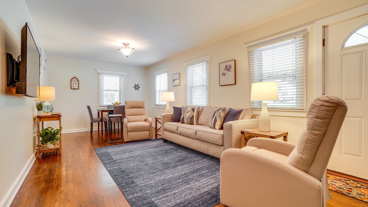 Photo of Livingroom in Lakewood
