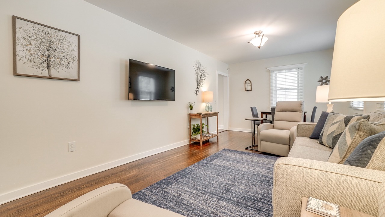 Photo of Livingroom in Lakewood