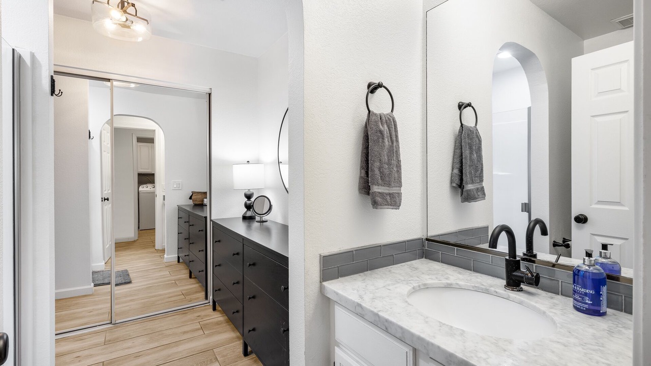 Photo of Bathroom in Garden Lakes