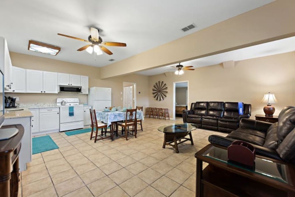 Photo of Livingroom in River Ranch