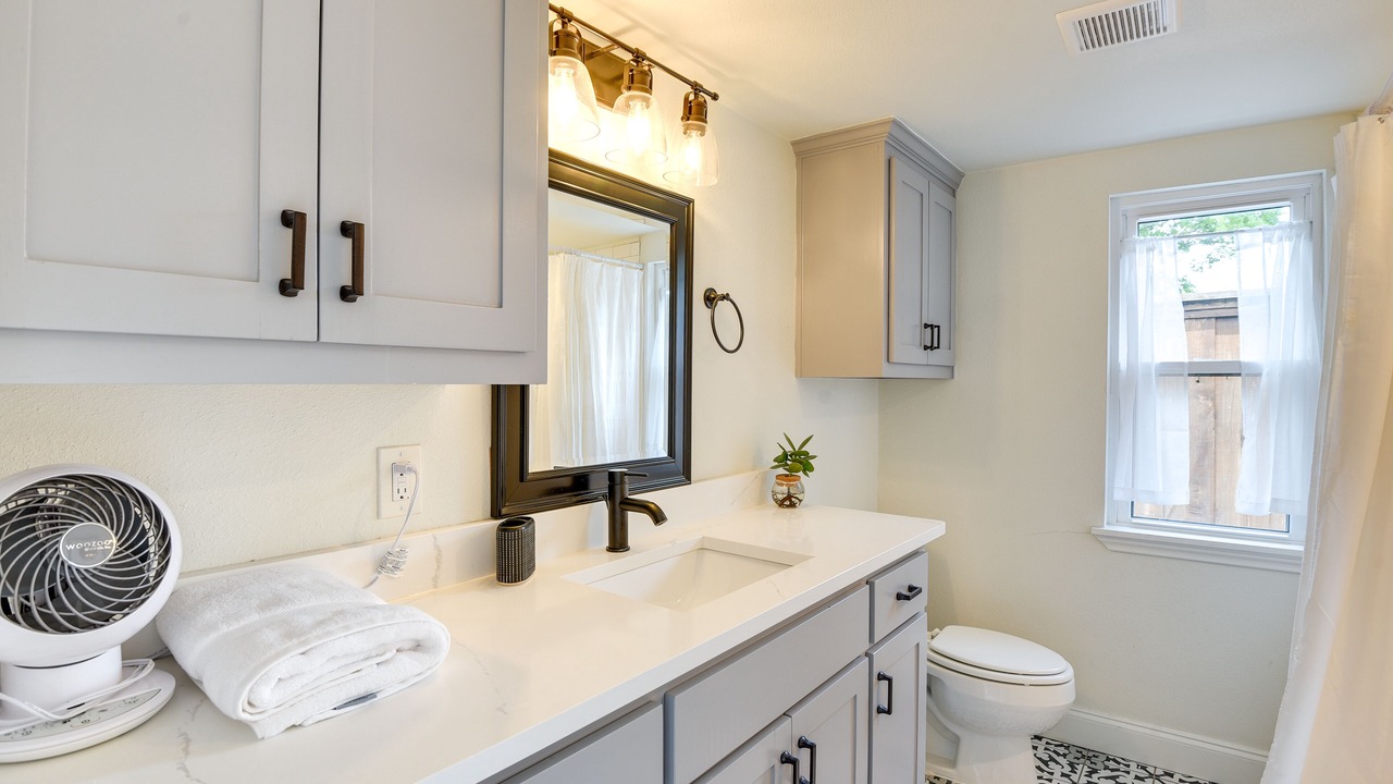 Photo of Bathroom in Frisco Original Donation