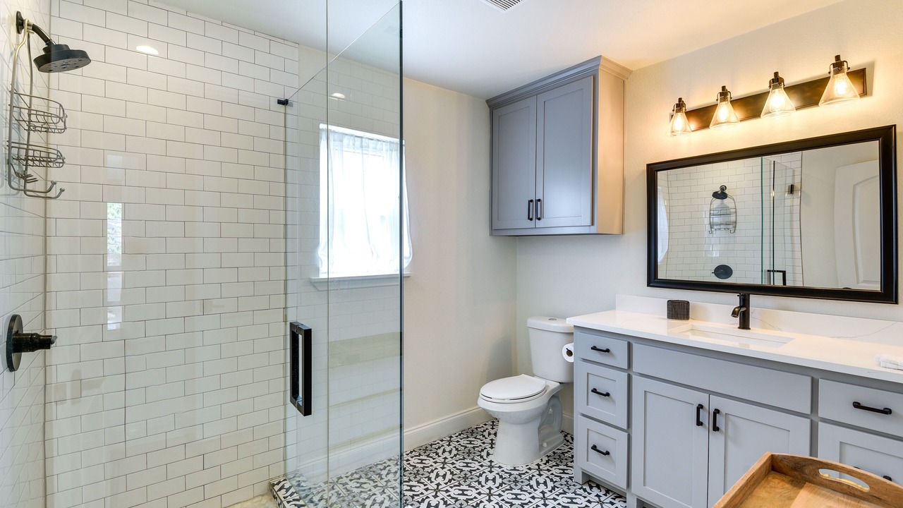 Photo of Bathroom in Frisco Original Donation