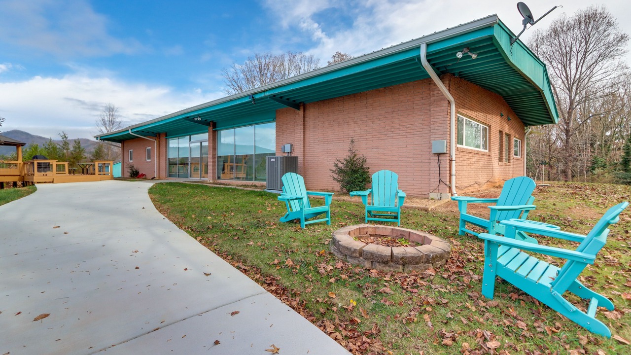Photo of Outdoor in Copperhill