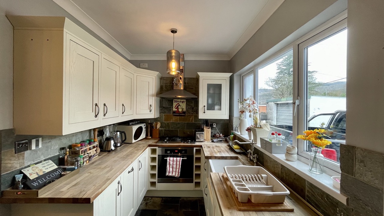 Photo of Kitchen in Glynneath