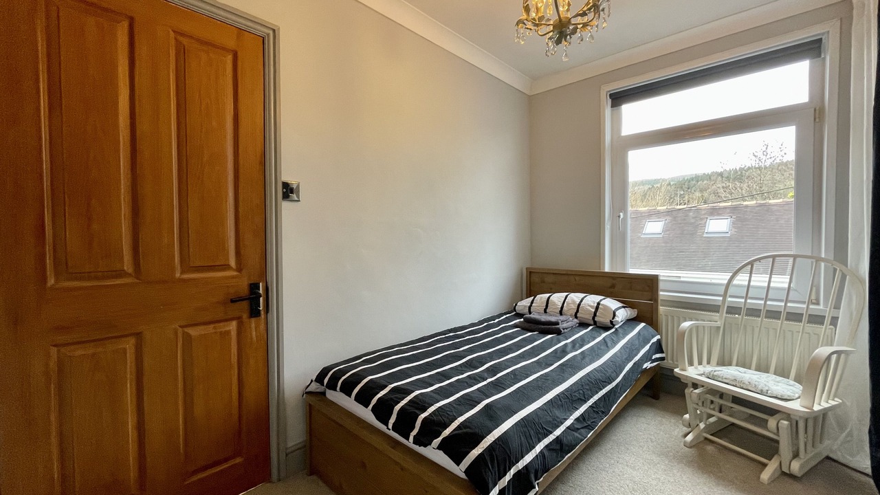 Photo of Bedroom in Glynneath