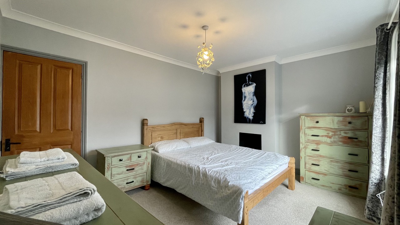 Photo of Bedroom in Glynneath