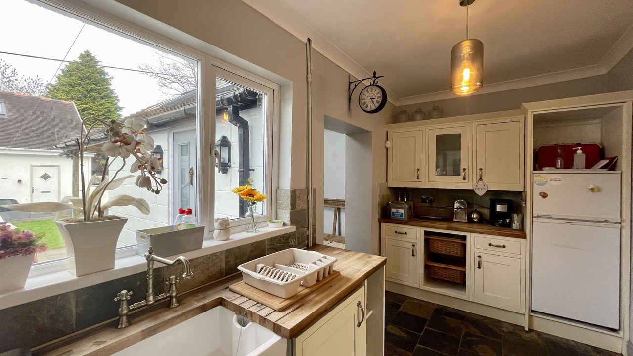 Photo of Kitchen in Glynneath