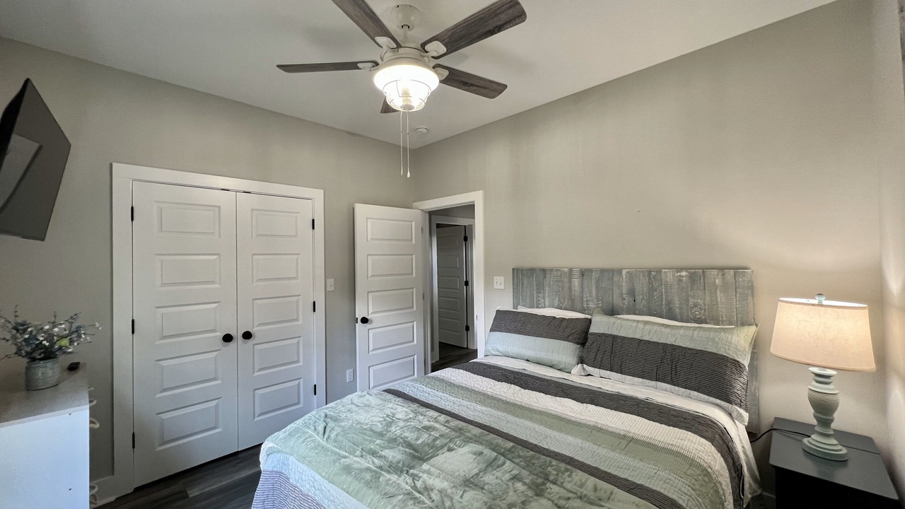 Photo of Bedroom in McNeill