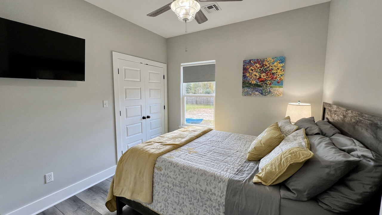 Photo of Bedroom in McNeill