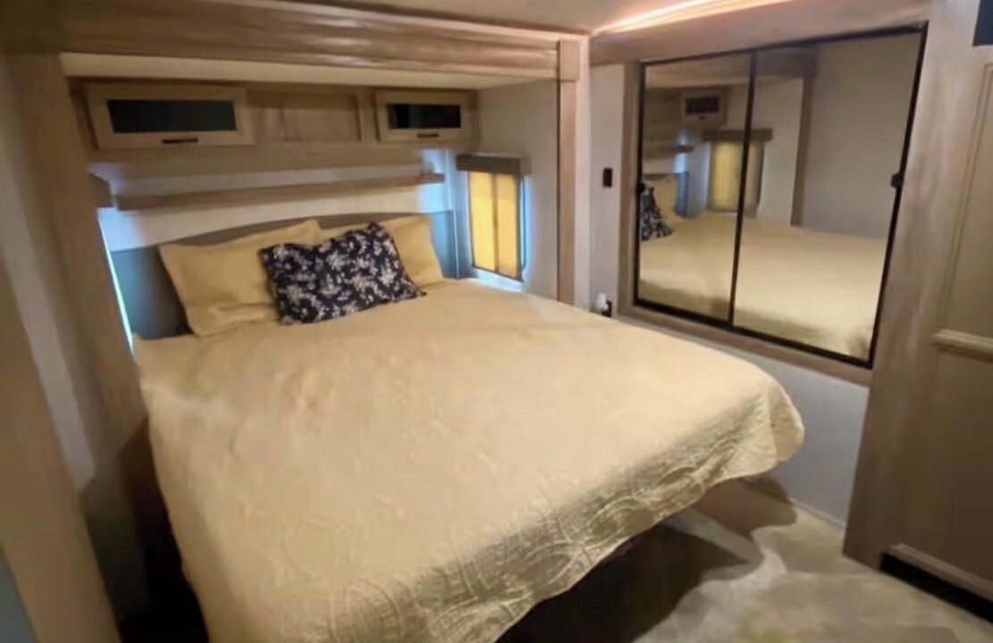 Photo of Bedroom in Theodore