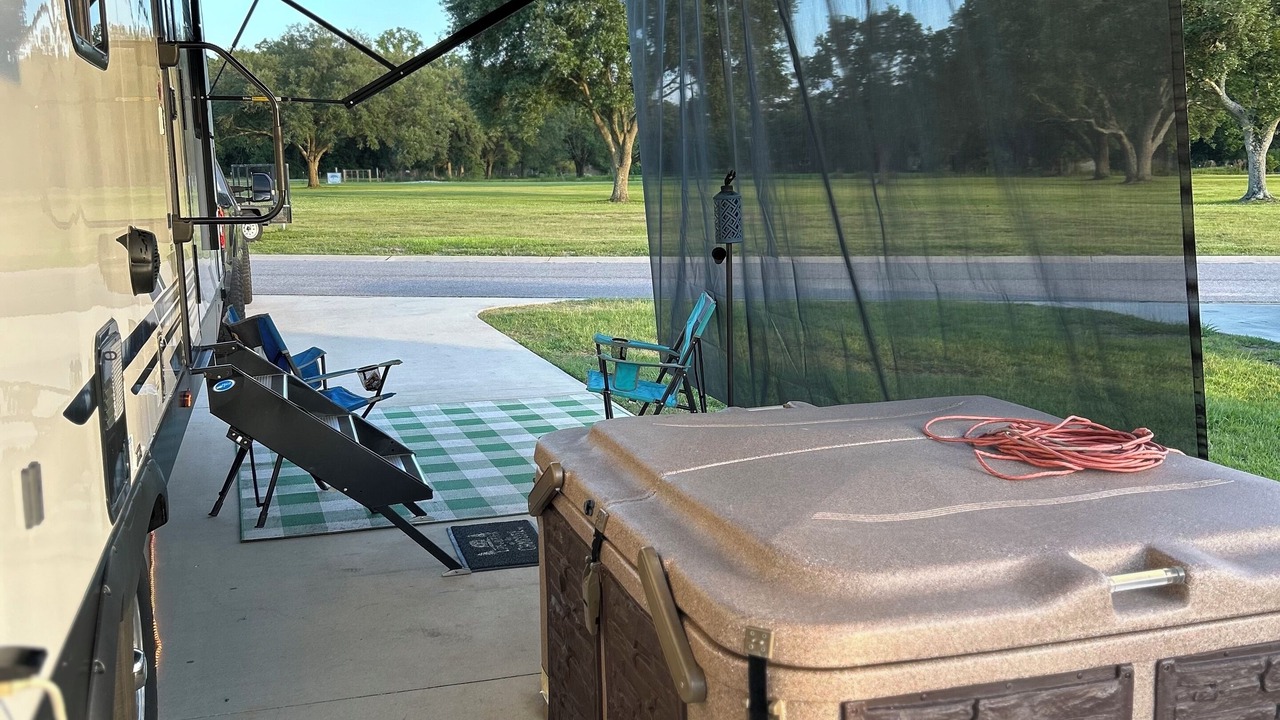 Photo of Patio Balcony in Theodore