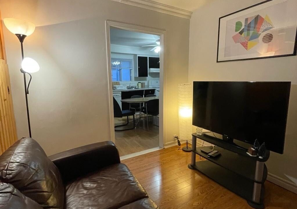 Photo of Livingroom in Longueuil