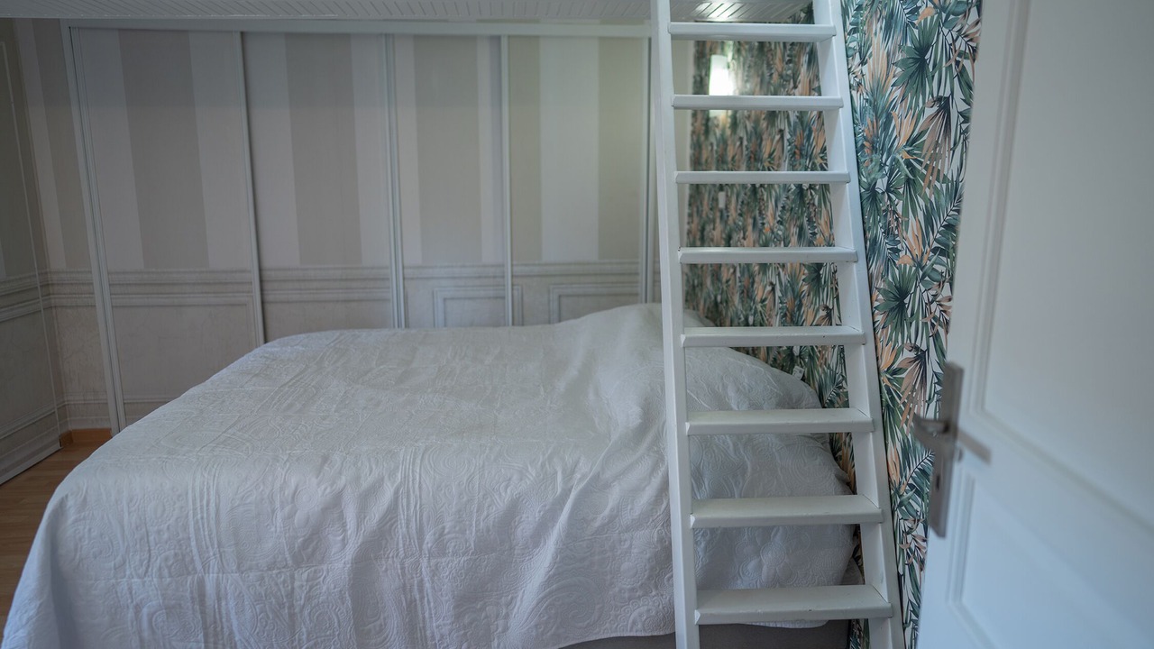 Photo of Bedroom in Libourne