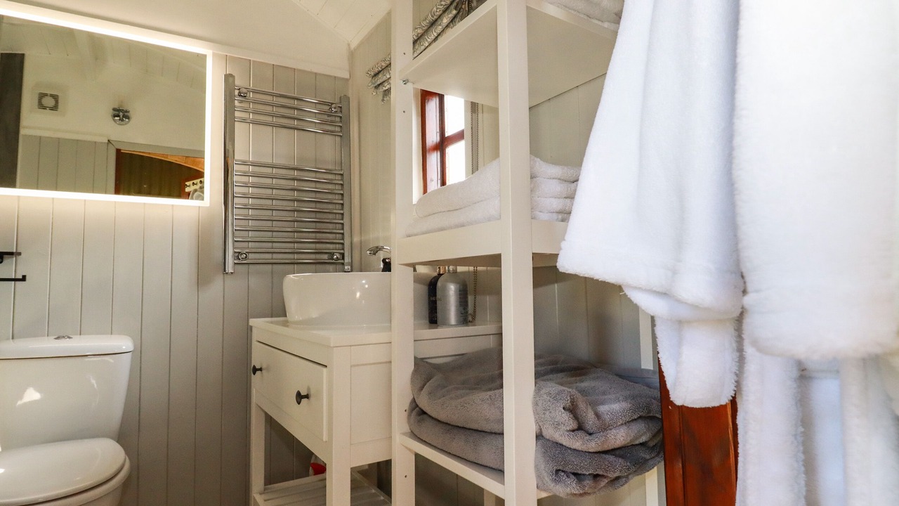 Photo of Bathroom in Brazzacott