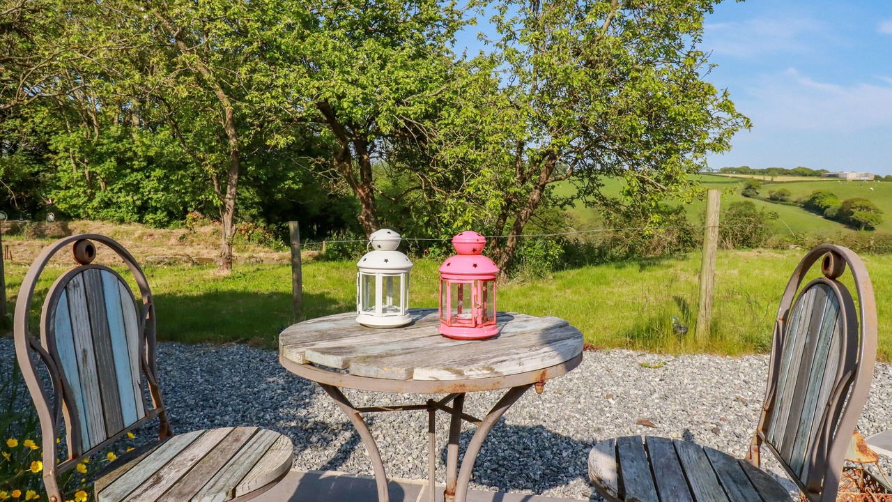 Photo of Outdoor in Brazzacott