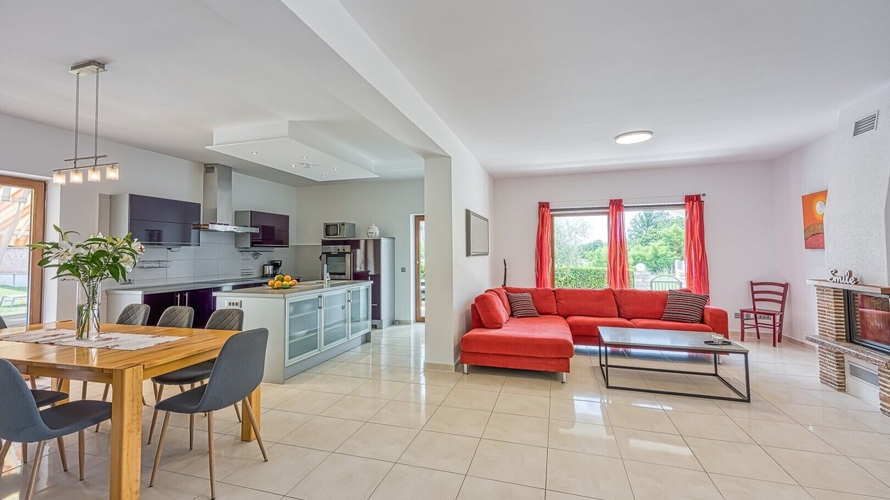 Photo of Livingroom in Zbandaj