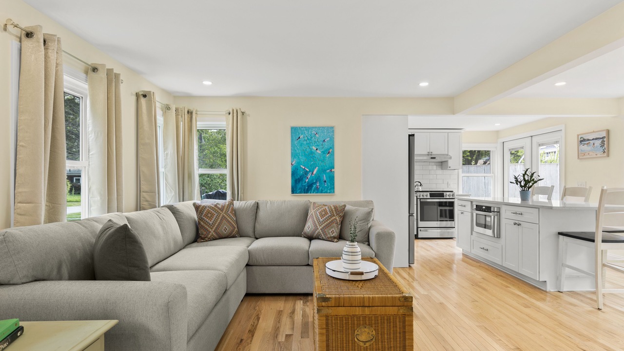 Photo of Livingroom in Pocasset