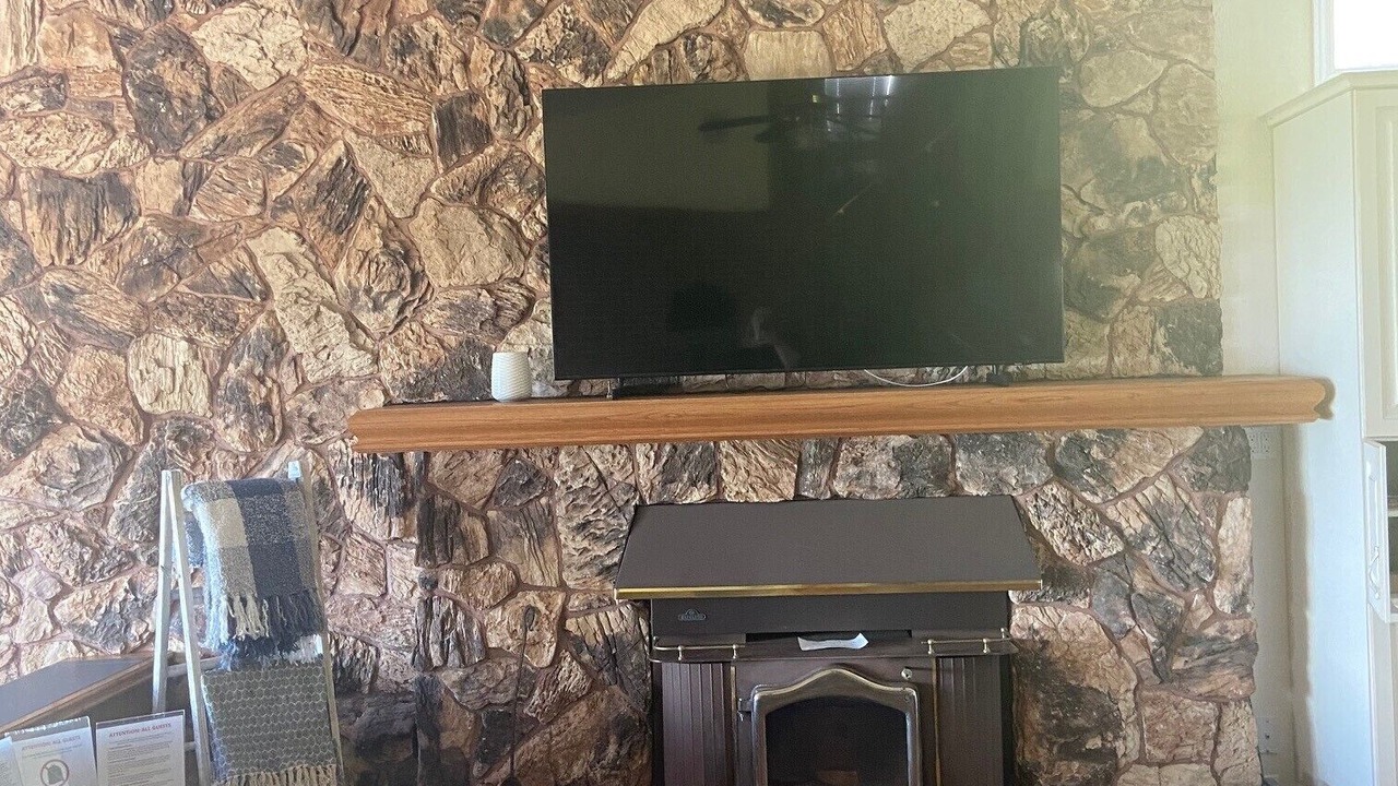 Photo of Livingroom in Fenelon Falls