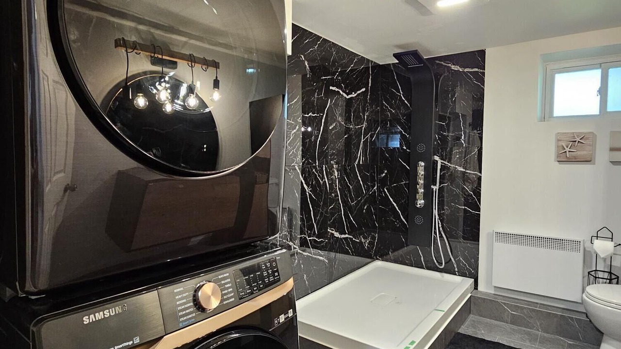 Photo of Bathroom in Saint-Andre-Avellin