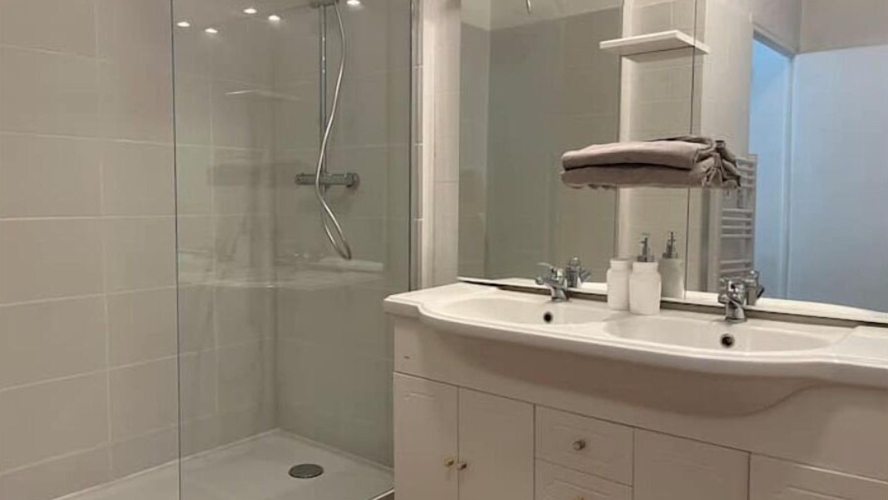 Photo of Bathroom in Brioude