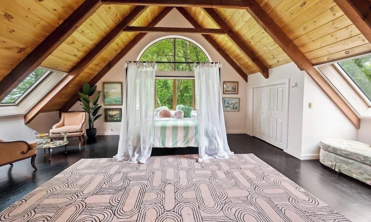 Photo of Bedroom in Kingston