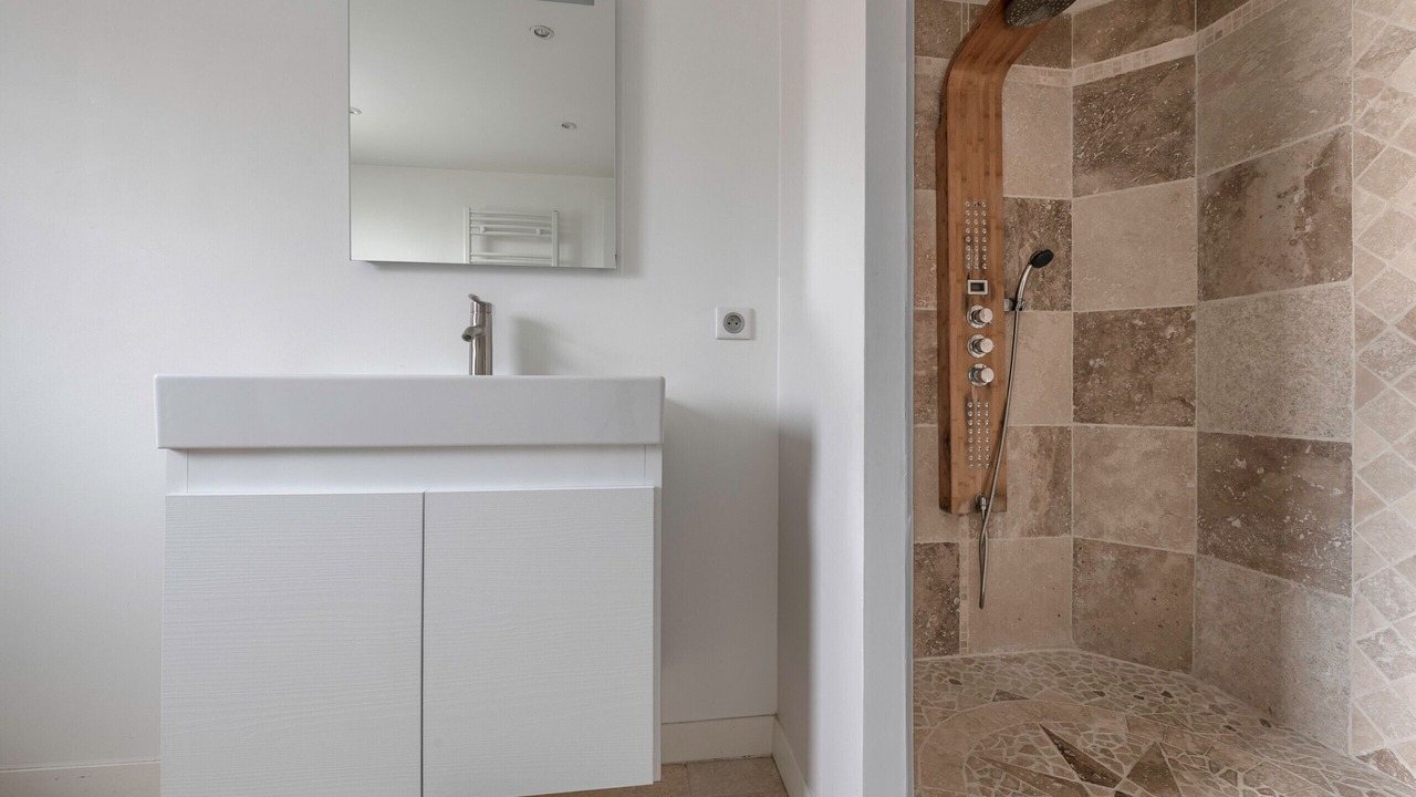 Photo of Bathroom in Pornic