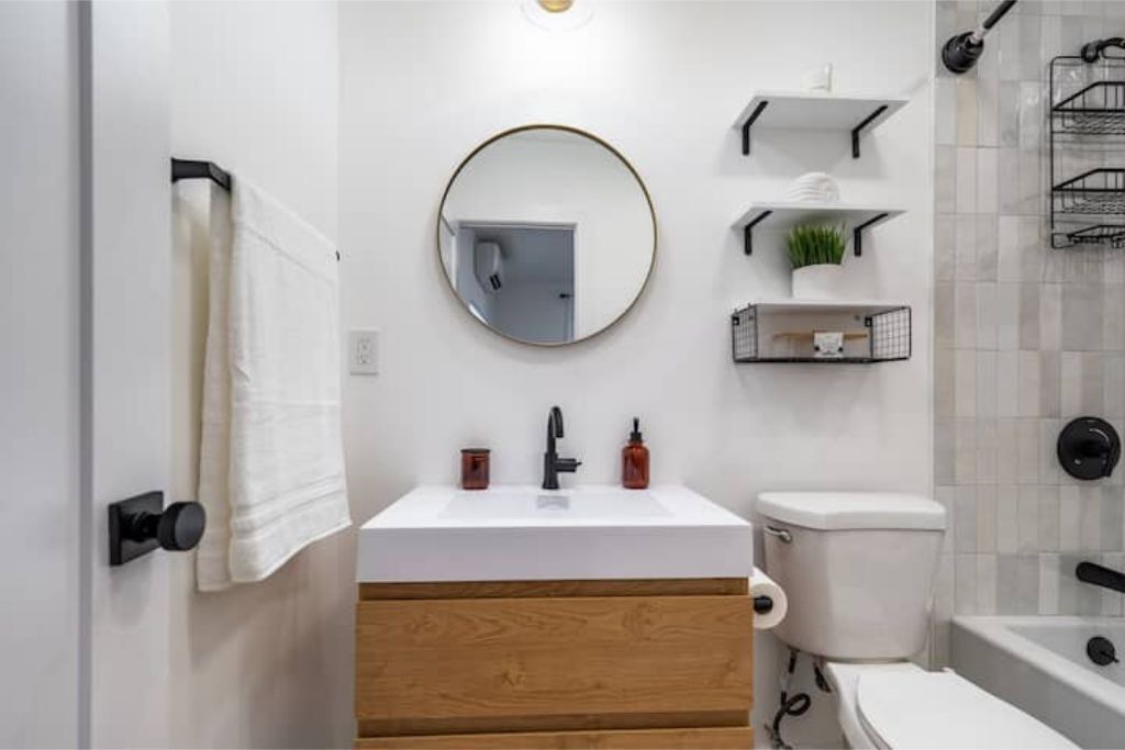 Photo of Bathroom in Del Rey