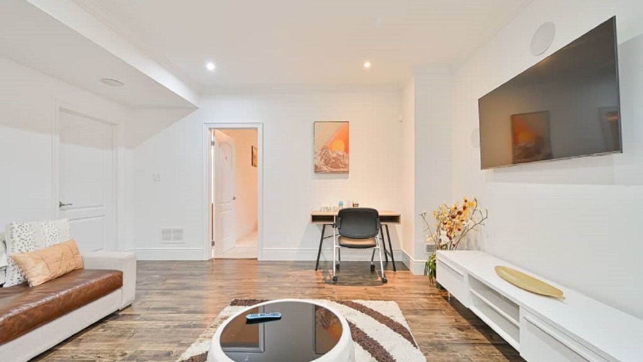 Photo of Livingroom in Mount Pleasant