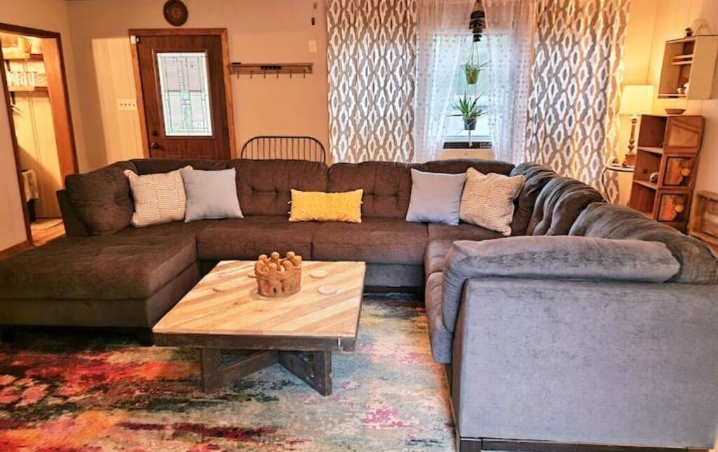 Photo of Livingroom in Doniphan