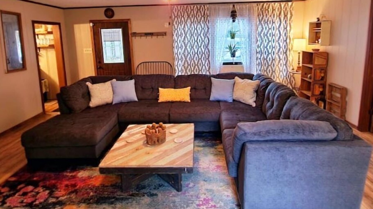 Photo of Livingroom in Doniphan