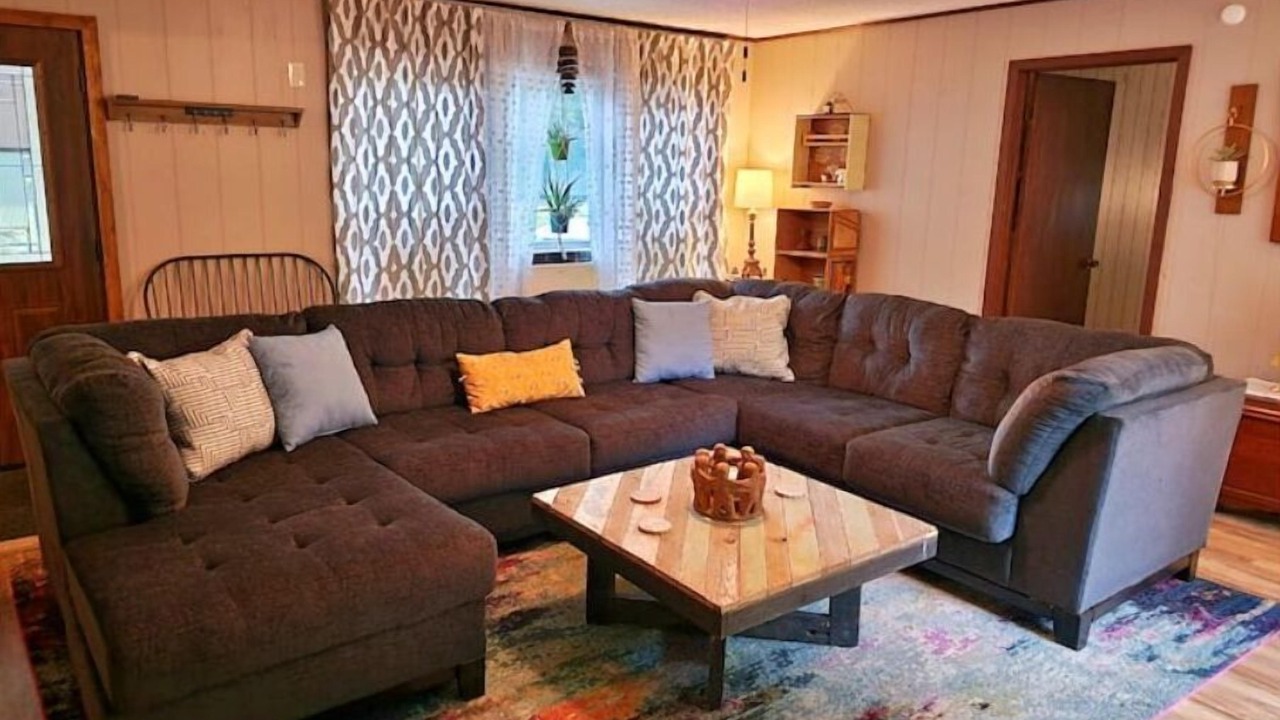 Photo of Livingroom in Doniphan