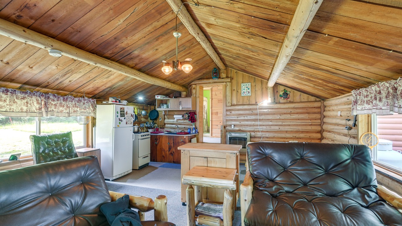 Photo of Livingroom in Island Falls