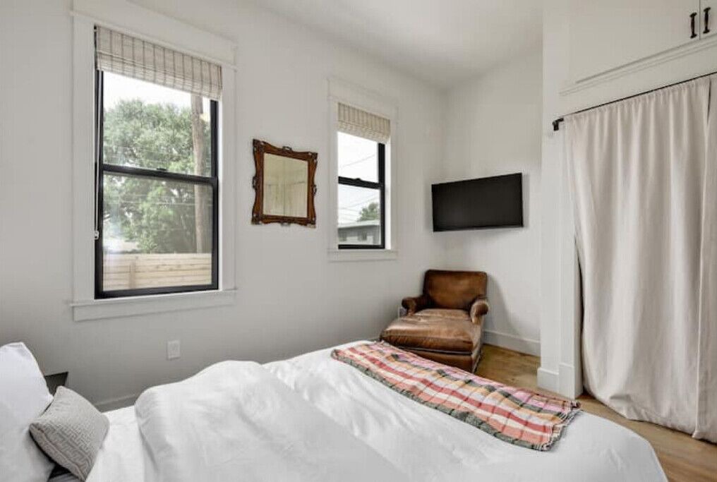 Photo of Bedroom in MLK